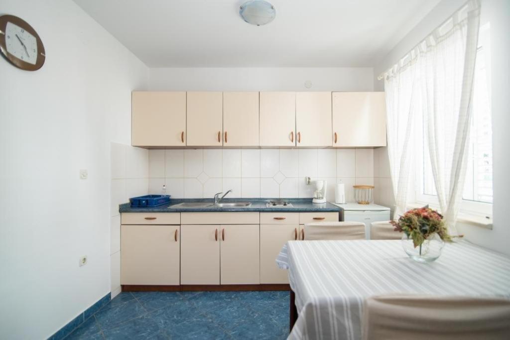 Apartments Batinic ซูเปตาร์ ภายนอก รูปภาพ
